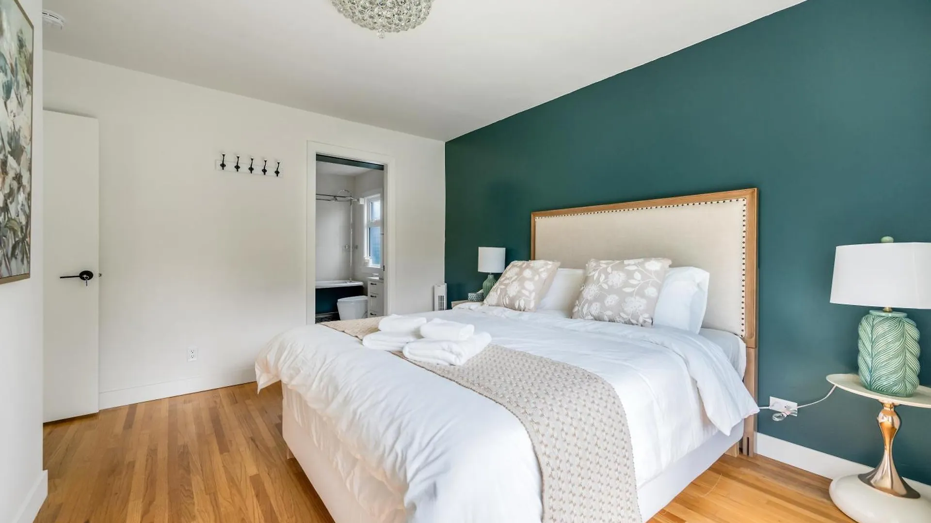 Comfort House In Kerrisdale, Private And Shared Rooms Vancouver Gæstehus